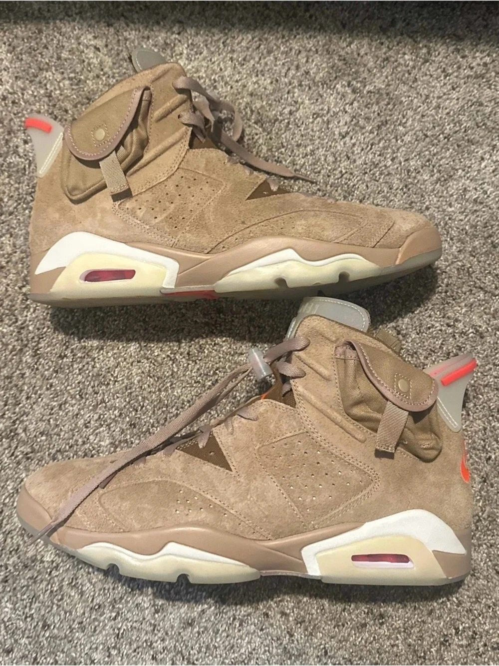 Jordan 6 - Travis Scott British Khaki - size 13M